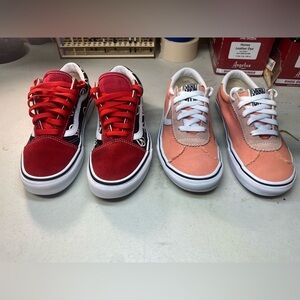 Bundle of 2 Vans size:5’5/ Read description below 👇🏽